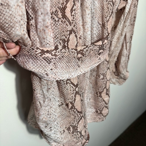 Zimmermann Snake Print Blouse in Beige and Brown size - Picture 13 of 16